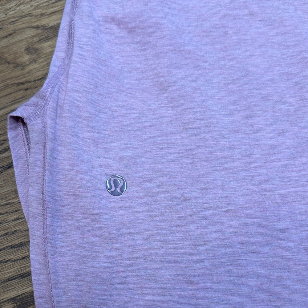 Lululemon Yogini 5 Year Short Sleeve Tee
Heathered Mauvelous / Purple Fog - Picture 5 of 5